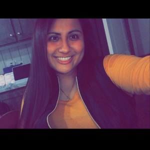 Meet your Posher, Crystal